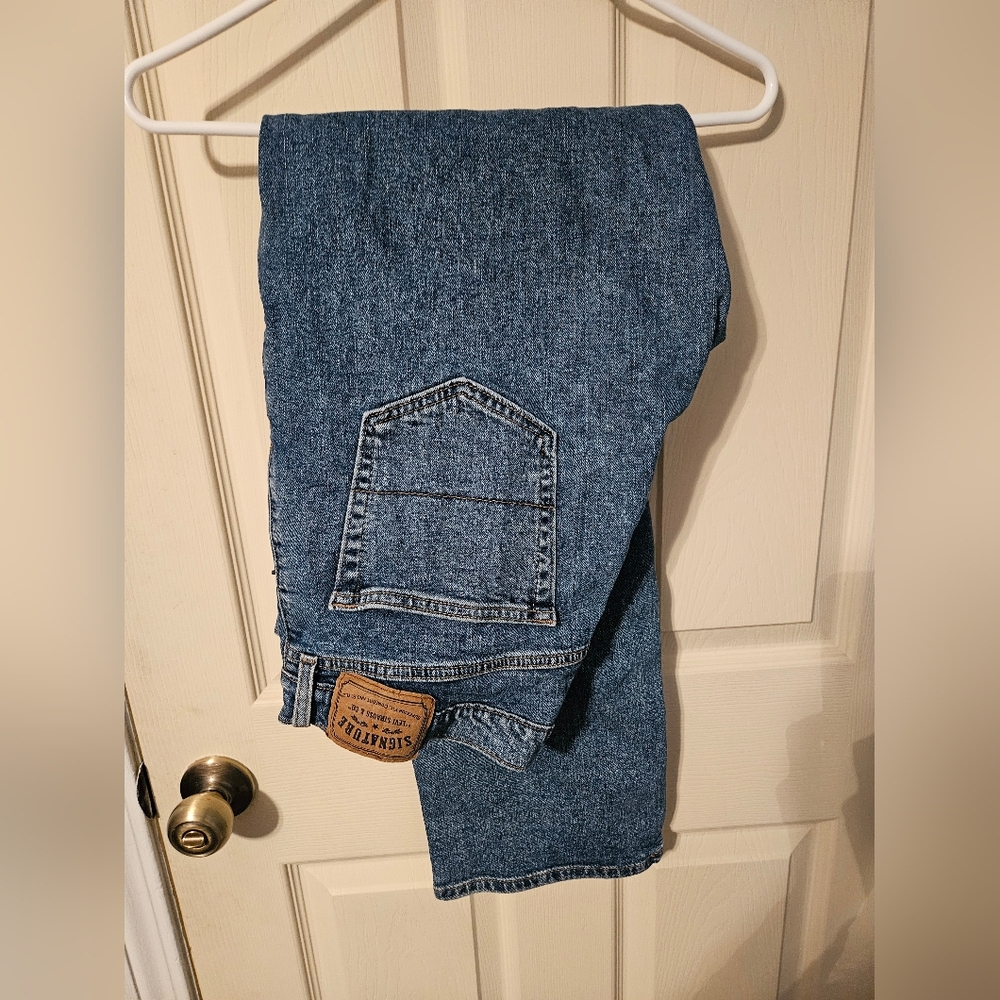 Signature Relaxed Fit Men's Denim Jeans 36x34 New Without Tags